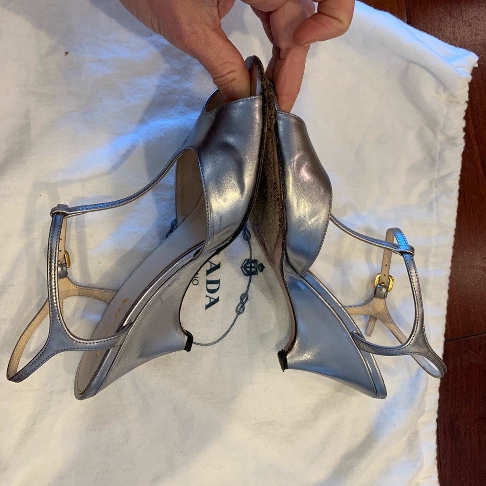 Prada peep toe Mary Jane metallic wedge sandals - Picture 4 of 8